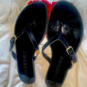 Burberry Logo ICON clip THONG Sandals